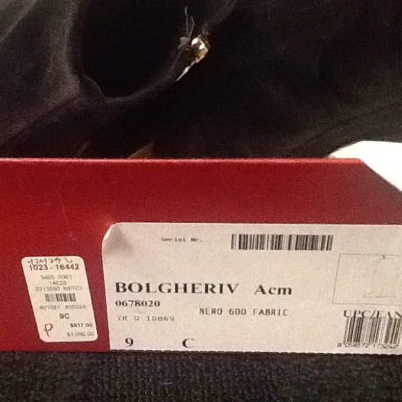 Shoes - Picture 5 of 6